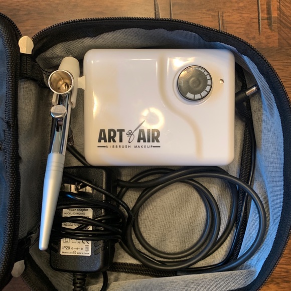 Make up Airbrush kit Art of Air. Like new! - Picture 2 of 4
